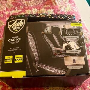 Auto Drive 5-Piece Car Kit with Leopard Print